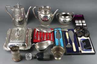 An Edwardian silver plated coffee pot and minor plated wares