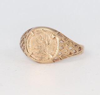 A childs 9ct yellow gold ring 1.2 grams, size F 