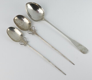 A Continental white metal fiddle pattern serving spoons, 2 others with hammer pattern bowls 