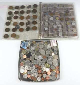 A quantity of world coins 