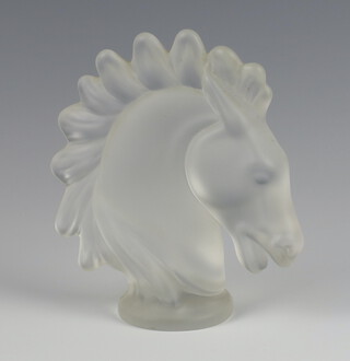 A French Art Vannes glass horse head 13cm 