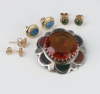 A Scottish silver hardstone brooch, 3 pairs of gold ear studs 