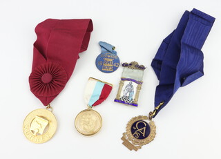 A Royal Select Masters District Officers jewel, a charity jewel, a Past Masters jewel (f) and 1 other collar jewel