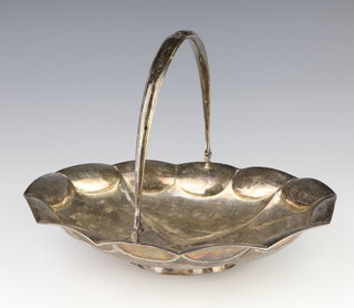 A Russian silver swing handled scalloped basket, 30cm 458 grams 