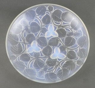 An Arrers French Art Glass opalescent shallow dish decorated with acorns and leaves 25cm 