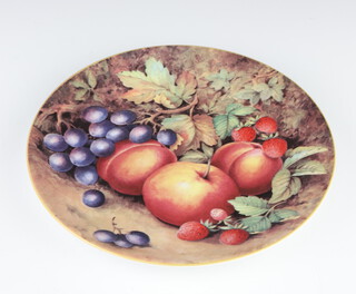 A Royal Worcester dessert plate decorated with flowers 20cm 