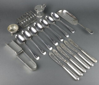 A pair of silver plated asparagus tongs and minor plated wares 