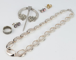 A stylish silver Laurel flat link necklace, a kilt pin, a ring and 3 pairs of studs, 78 grams 