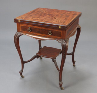 An Edwardian inlaid and crossbanded walnut envelope card table fitted a drawer, raised on cabriole supports 76cm h x 56cm w x 56cm d 