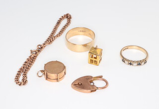 A 9ct yellow gold padlock, bracelet and minor jewellery, 15 grams 