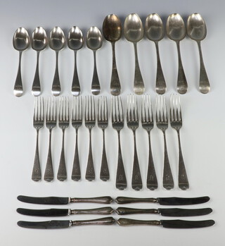 Six silver handled butter knives and minor plated cutlery 
