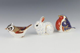 Three Royal Crown Derby Imari pattern paperweights - rabbit 6cm gold stopper, a crested tit 6cm gold stopper and a robin with silver stopper 6cm