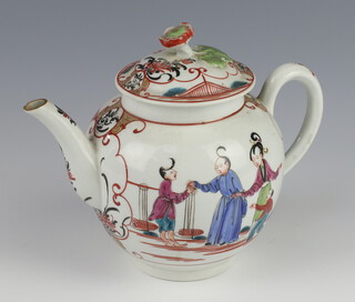 A Worcester Mandarin Boy in the Window pattern teapot, the lid having leaf and flower finial, 13cm h, circa 1770 