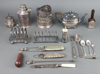 An Art Deco silver plated cocktail measure and minor plated wares 