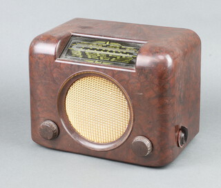 A Bush Type DAC.90.A radio contained in a brown Bakelite case 22cm x 28cm x 17cm 