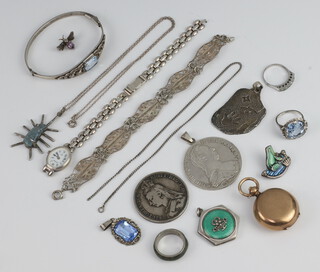 A Mary Terese crown mounted as a pendant, a Victorian 1892 crown, a gilt metal sovereign case and minor costume jewellery 