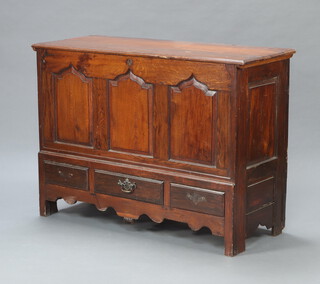 A 17th/18th Century oak mule chest of panelled construction with hinged lid, base with arcaded panel to the front, base fitted 2 drawers 98cm h x 137cm w x 51cm d 