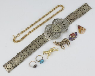An Edwardian silver plated belt and minor costume jewellery 