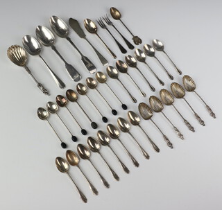 Six silver bean end coffee spoons Birmingham 1936, minor tea and coffee spoons, 366 grams 