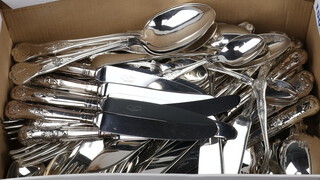 A quantity of silver plated Kings Pattern cutlery for 8 (74) 