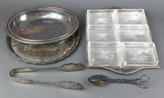 A silver plated hors d'oeuvres set and minor plated wares
