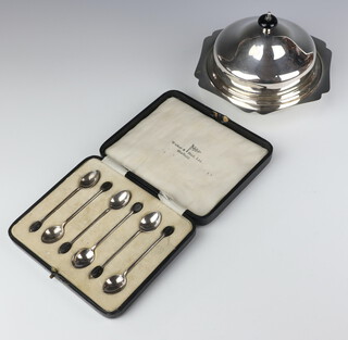 A set of 6 silver bean end coffee spoons Sheffield 1922 together with a plated muffin dish and cover 