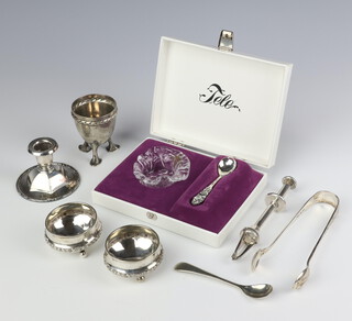 A Continental 830 standard cup and minor items 28 grams 
