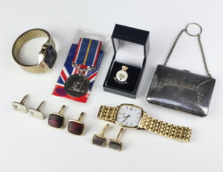 An Edwardian silver plated purse, a National Service medal, minor watches and jewellery 