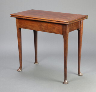 A 19th Century rectangular mahogany tea table with swivelling top, raised on club supports 73cm h x 84cm w x 40cm d 