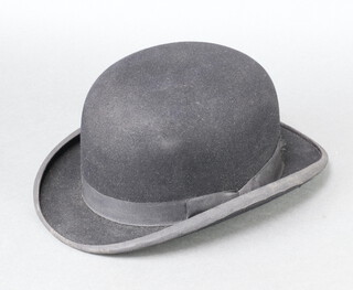 Lincoln Bennett, a gentleman's black bowler hat, size 6 3/4 