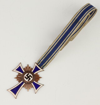 A Cross of Honour of the German Motherhood (gold) 
