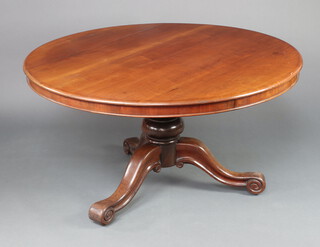 A Victorian circular snap top breakfast table raised on bulbous turned column and tripod base 72cm h x 133cm diam. 