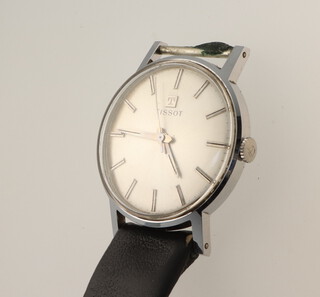 A gentleman's steel cased Tissot wristwatch contained in a 30mm case 