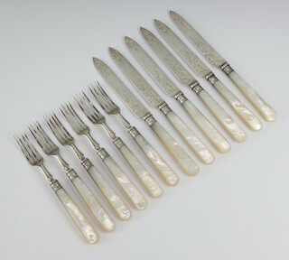 A set of Victorian silver fish eaters for 6 with mother of pearl handles, Sheffield 1895 