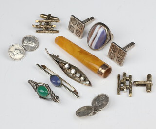 A pair of silver cufflinks and minor silver jewellery etc 