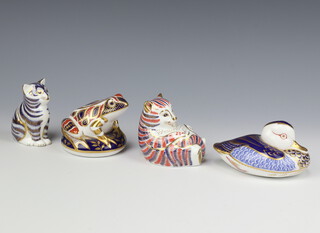 Four Royal Crown Derby Imari pattern paperweights - kitten silver stopper 8cm, duck silver stopper 11cm, tiger cub 8cm and a frog silver stopper 8cm 