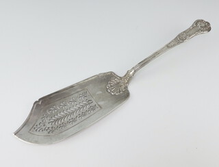 A William IV silver Kings pattern fish slice with pierced decoration and engraved monogram, London 1832, 212 grams 