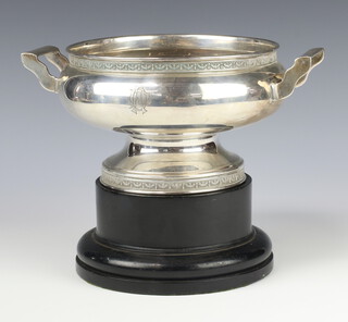 An Art Deco silver 2 handled rose bowl with swags and ribbon decoration, Birmingham 1930, 928 grams, 28cm 