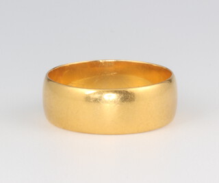 A 22ct yellow gold wedding band size M 1/2, 4.5 grams 