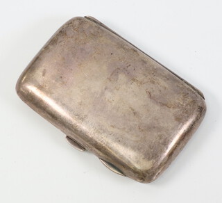 An Edwardian silver cigarette case Birmingham 1902, gross weight 46 grams