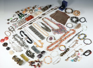 A quantity of various Victorian and later costume jewellery