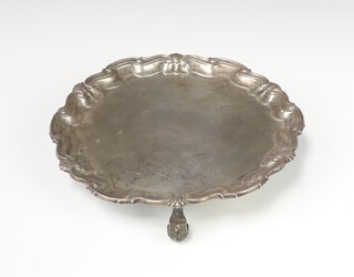 A Georgian style card tray with Chippendale rim on scroll feet, Sheffield 1926, 368 grams 