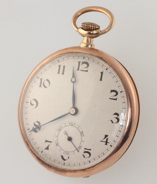 A 9ct yellow gold pocket watch with mechanical movement contained in a 45mm case 