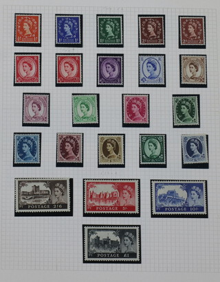 World stamps in 10 albums with Great Britain mint George VI to 1970 including 1955 Castles mint, Maldive Islands, United Nations, Mongolia, North and South Vietnam