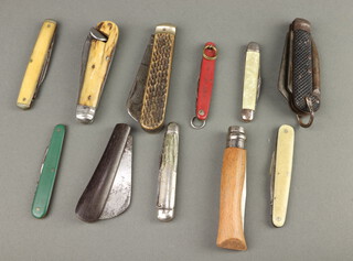 Joseph Rogers a pruning knife with hardwood grip, a folding knife the blade marked Nowill Sheffield with horn grip, Taylor of Sheffield a twin bladed folding pocket knife marked Real Knife Witness with horn grip, a Second World War Jack knife with tin opener and marlin spike, Richards a 2 bladed folding pocket knife, a Rogers ditto, Opinel French folding pocket knife together with others 