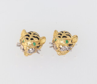 A pair of yellow metal 750 ear studs, ensuite with lot 8, 12mm 
