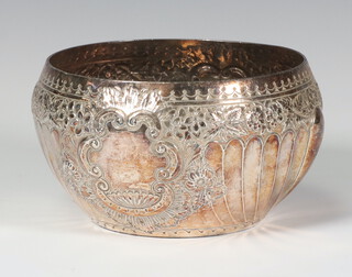 A Victorian repousse silver bowl decorated with flowers, Sheffield 1896, 233 grams, 11cm 