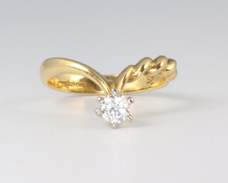 An 18ct yellow gold single stone diamond ring approx. 0.25ct, 3.4 grams size J 