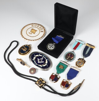 A collection of modern Masonic and Round Table jewels etc