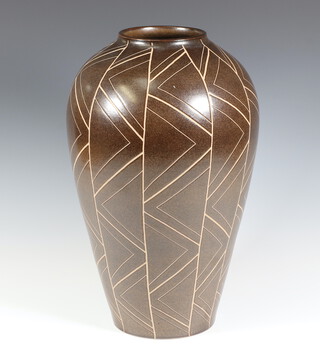 A contemporary Denby vase in the Art Deco manner, with incised decoration 35cm 